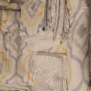 Full Size Bedding Set